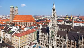 500px-Stadtbild_München